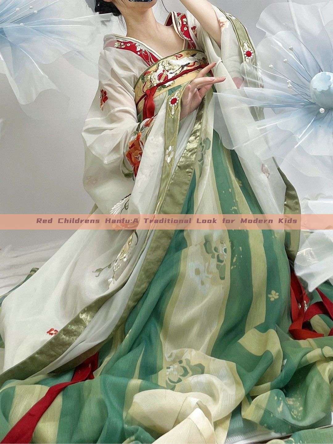Red Childrens Hanfu:A Traditional Look for Modern Kids Red Childrens Hanfu:A Traditional Look for Modern Kids