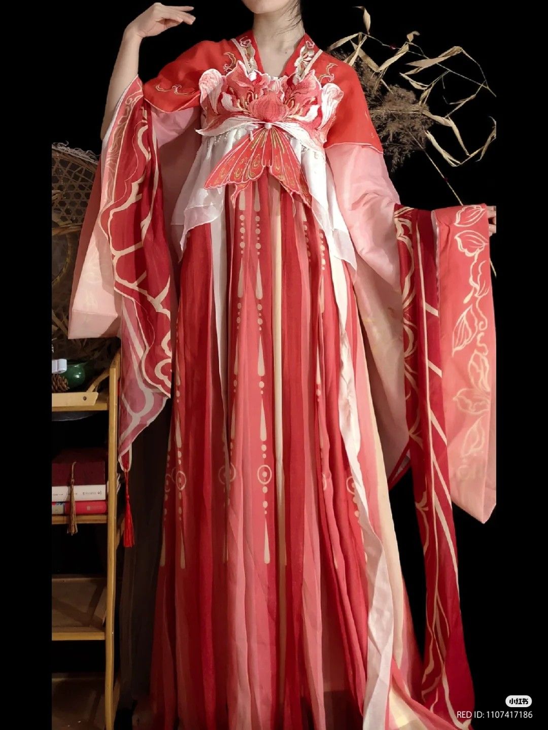 Embracing the New Sino Chic:The Perfect Pairing of Cheongsam and Shoes Embracing the New Sino Chic:The Perfect Pairing of Cheongsam and Shoes