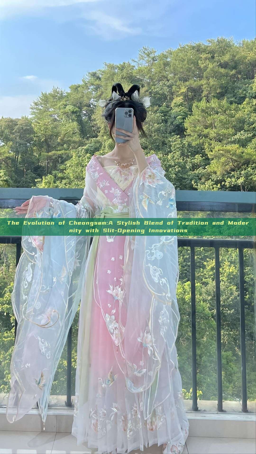 The Evolution of Cheongsam:A Stylish Blend of Tradition and Modernity with Slit-Opening Innovations The Evolution of Cheongsam:A Stylish Blend of Tradition and Modernity with Slit-Opening Innovations