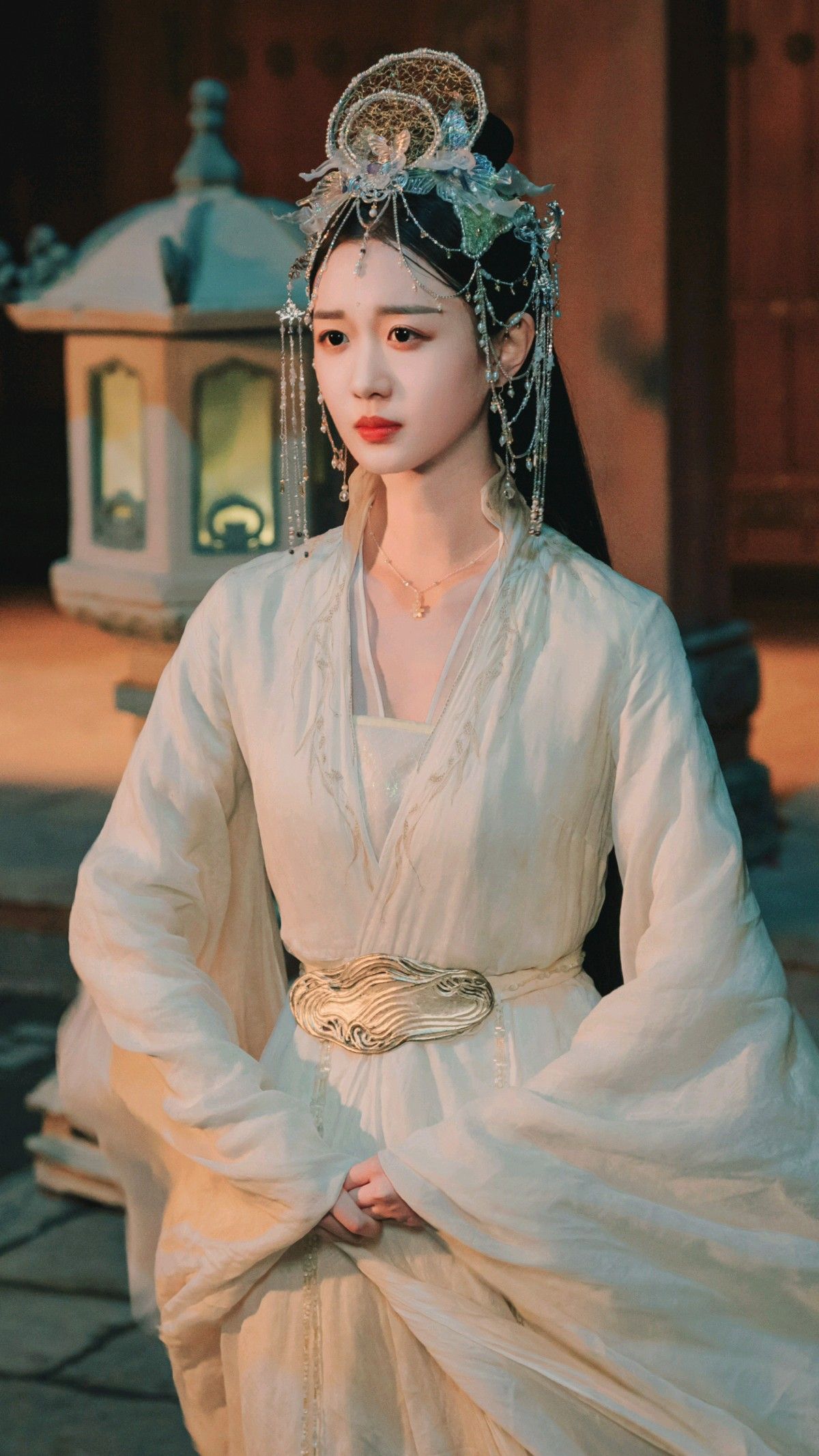 The Vibrant Charm of Red Halter-Style Hanfu The Vibrant Charm of Red Halter-Style Hanfu