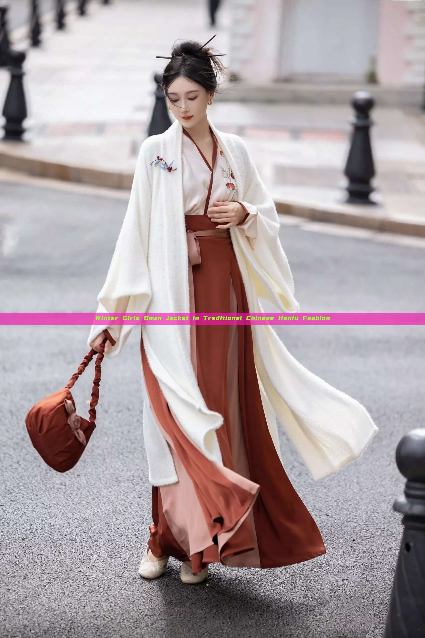 Winter Girls Down Jacket in Traditional Chinese Hanfu Fashion Winter Girls Down Jacket in Traditional Chinese Hanfu Fashion