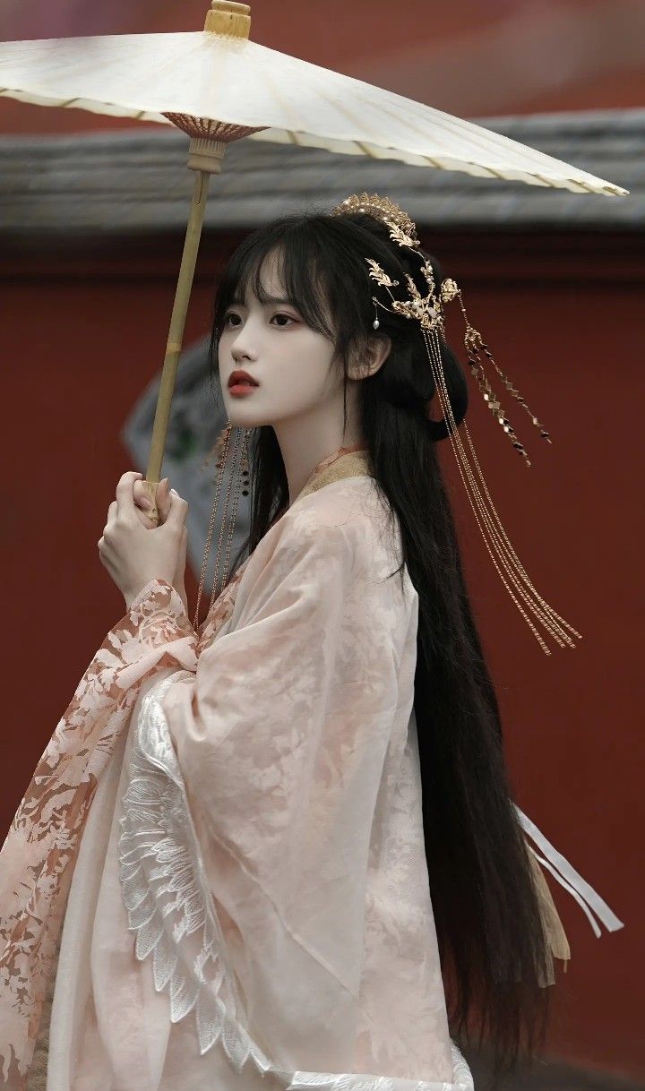 The Tang Dynastys Hanfu:The Elegance of the Cheung-Ling Shirts