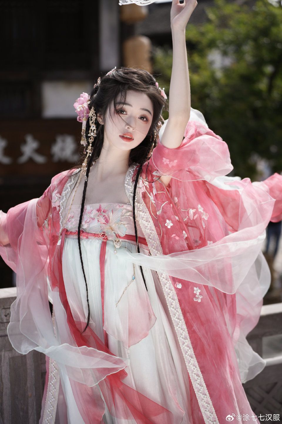 Elegant仙氣風汉服,女性成人的獨特魅力 Elegant仙氣風汉服,女性成人的獨特魅力