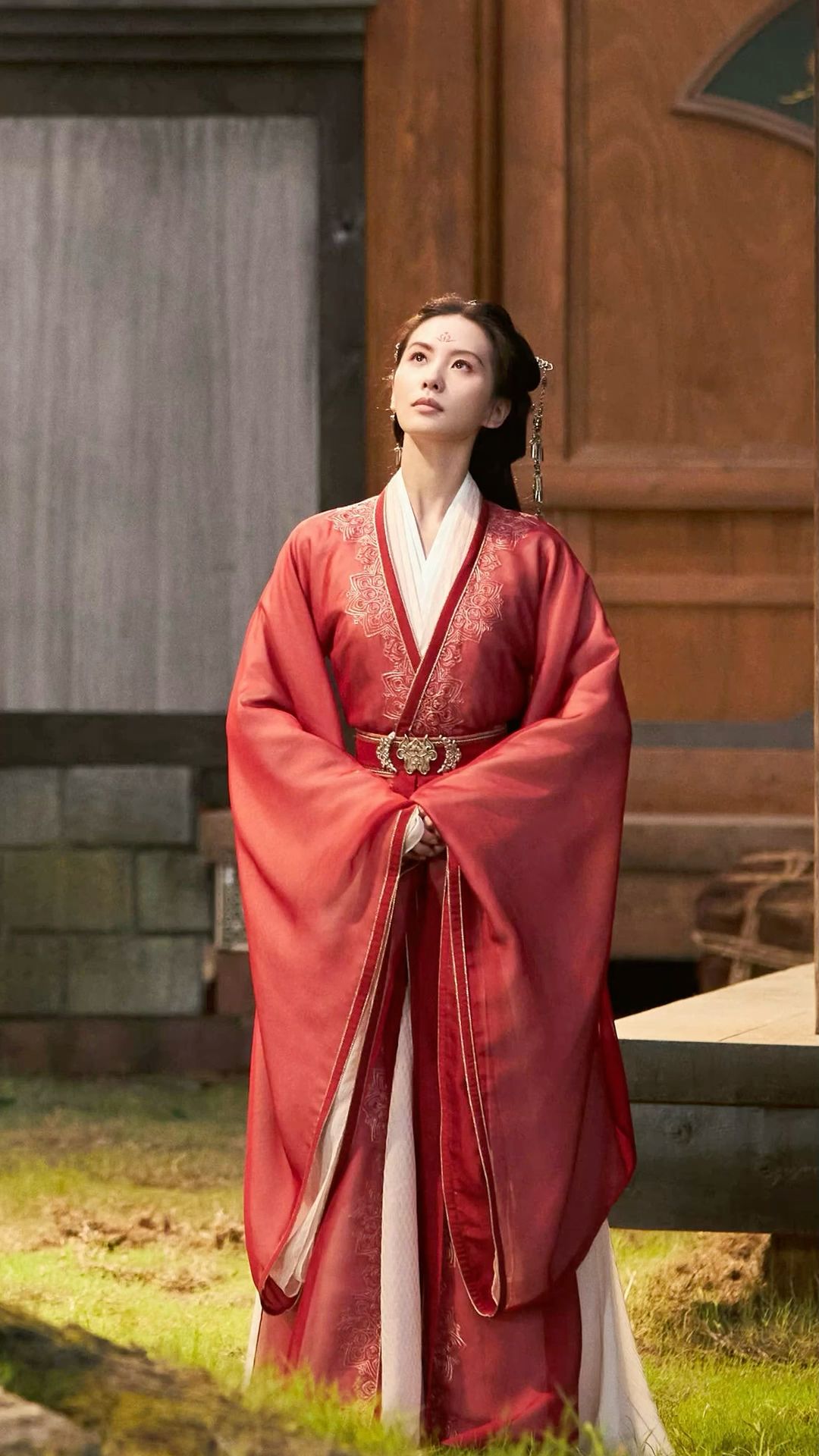 Original Hanfu Fashion Design by Yuyue Siyi Bureau Original Hanfu Fashion Design by Yuyue Siyi Bureau