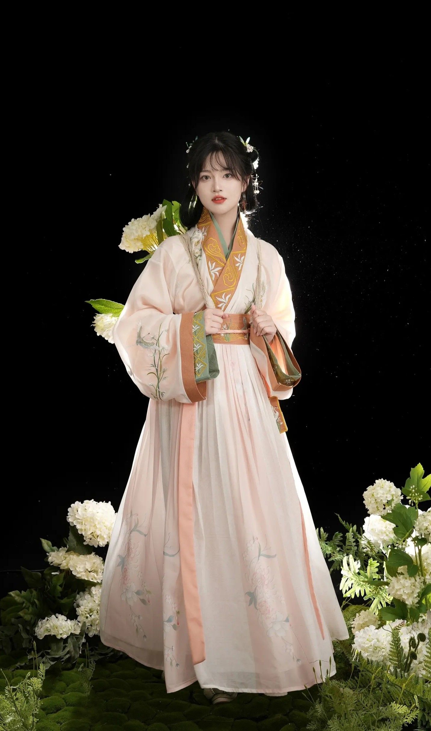 The Evolution of Hanfu JK and the Incorporation of Han Elements into Jin-Style Clothing The Evolution of Hanfu JK and the Incorporation of Han Elements into Jin-Style Clothing