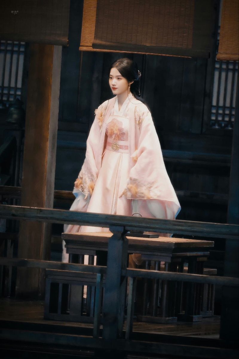 Summer Comfort in Traditional Hanfu Sleepwear:The Allure of Hanfu Sleep裙 Summer Comfort in Traditional Hanfu Sleepwear:The Allure of Hanfu Sleep裙