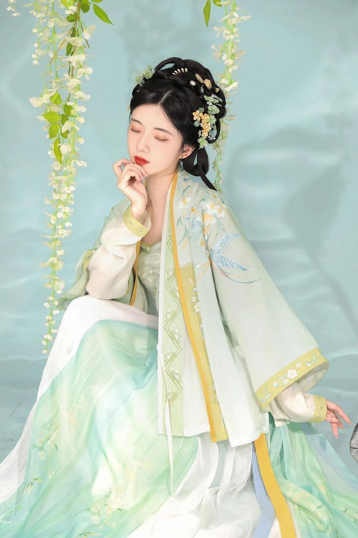 Seductive Short Cheongsam and Bed-bound Milking Seductive Short Cheongsam and Bed-bound Milking
