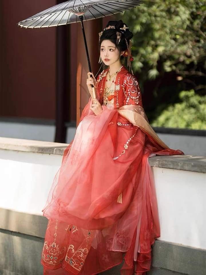Summer Elegance:Womens Cheongsam with Ice Silk Summer Elegance:Womens Cheongsam with Ice Silk