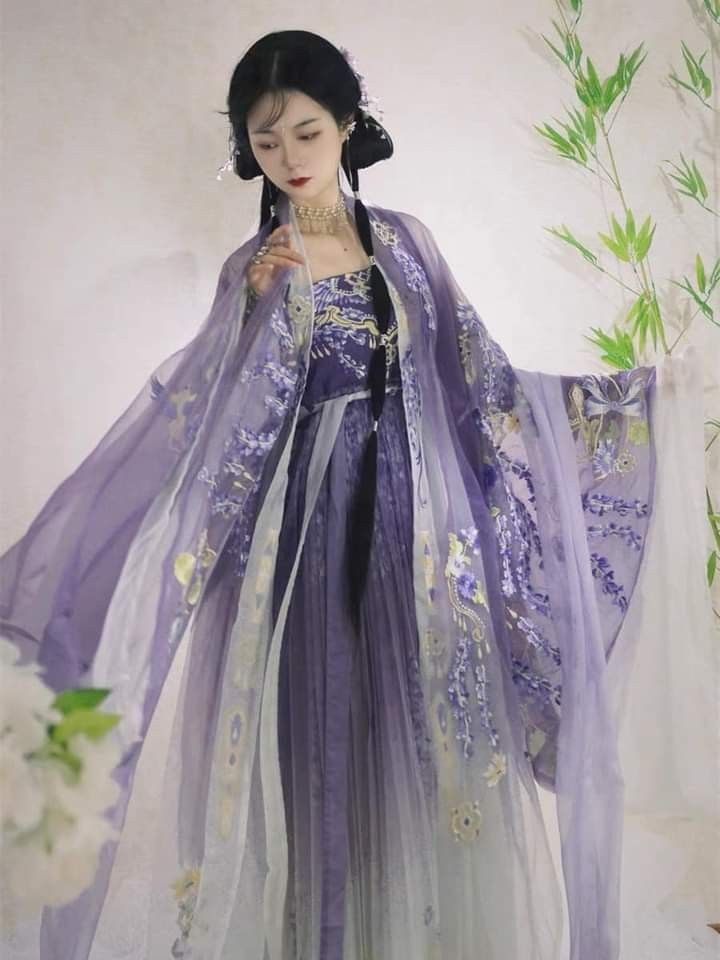 The Splendor of a 10-Year-Old Girl in Red Hanfu Traditional Chinese Clothing The Splendor of a 10-Year-Old Girl in Red Hanfu Traditional Chinese Clothing