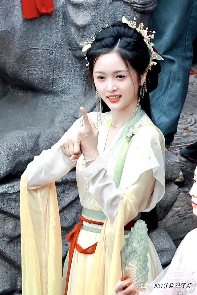 Summer Hanfu Costumes for Young Girls:Stylish 8-Year-Old Hanfu for Summer Summer Hanfu Costumes for Young Girls:Stylish 8-Year-Old Hanfu for Summer