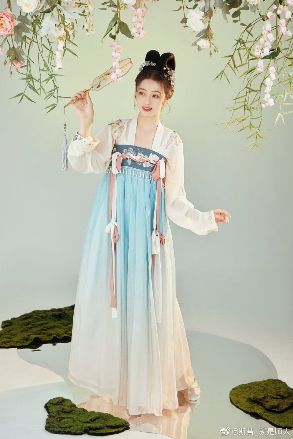 Tushan Bai Hanfu Studio:Preserving Traditional Elegance in Modern Times Tushan Bai Hanfu Studio:Preserving Traditional Elegance in Modern Times