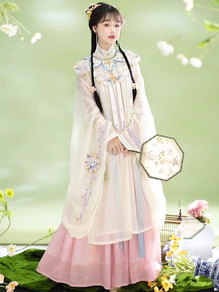 Vintage Elegance:Exploring the Rise of Sitaos Qipao Fashion