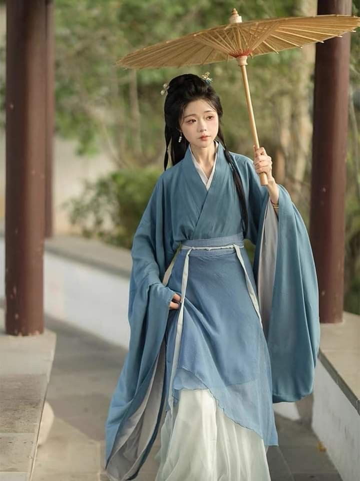 The Enchantment of Tang-Style Hanfu:The Essence of Immortality The Enchantment of Tang-Style Hanfu:The Essence of Immortality