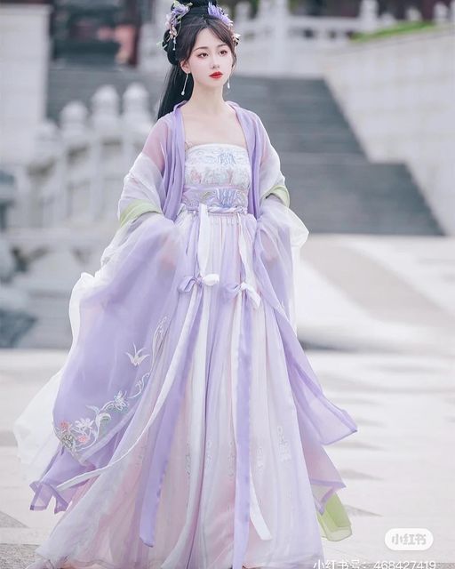 Dance Qipao:The Fusion of Meat and Vegetarian Elegance in Chinese Dancewear Dance Qipao:The Fusion of Meat and Vegetarian Elegance in Chinese Dancewear
