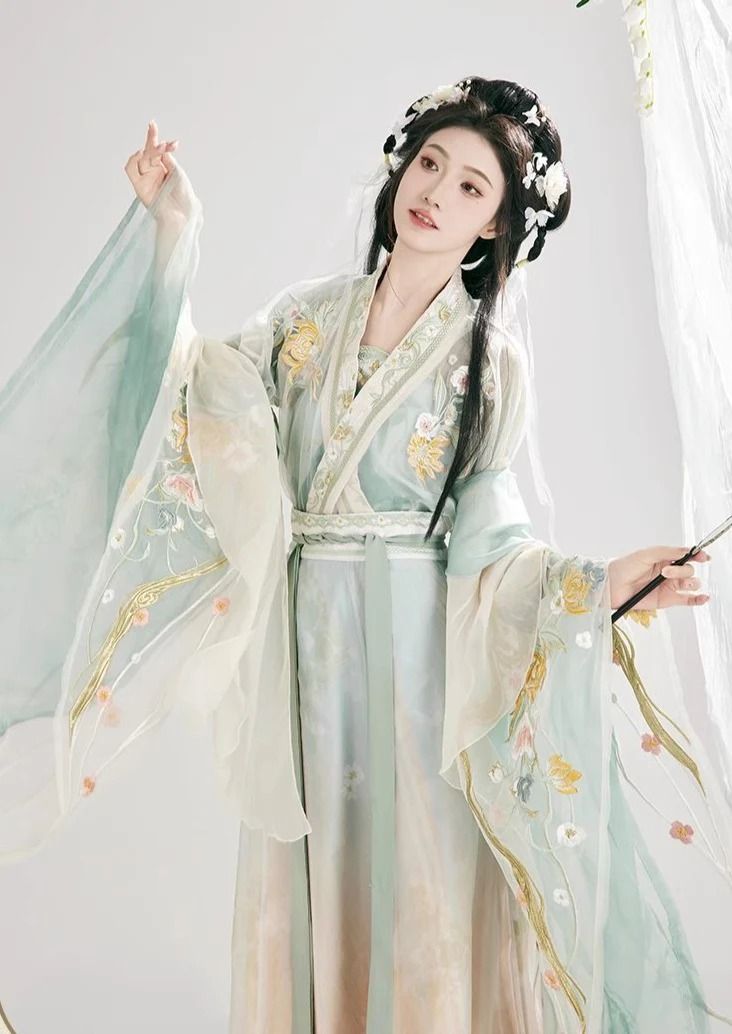 Hushang Hanfu Boutique:Unveiling Our New Collection of Traditional Chinese Fashion Hushang Hanfu Boutique:Unveiling Our New Collection of Traditional Chinese Fashion