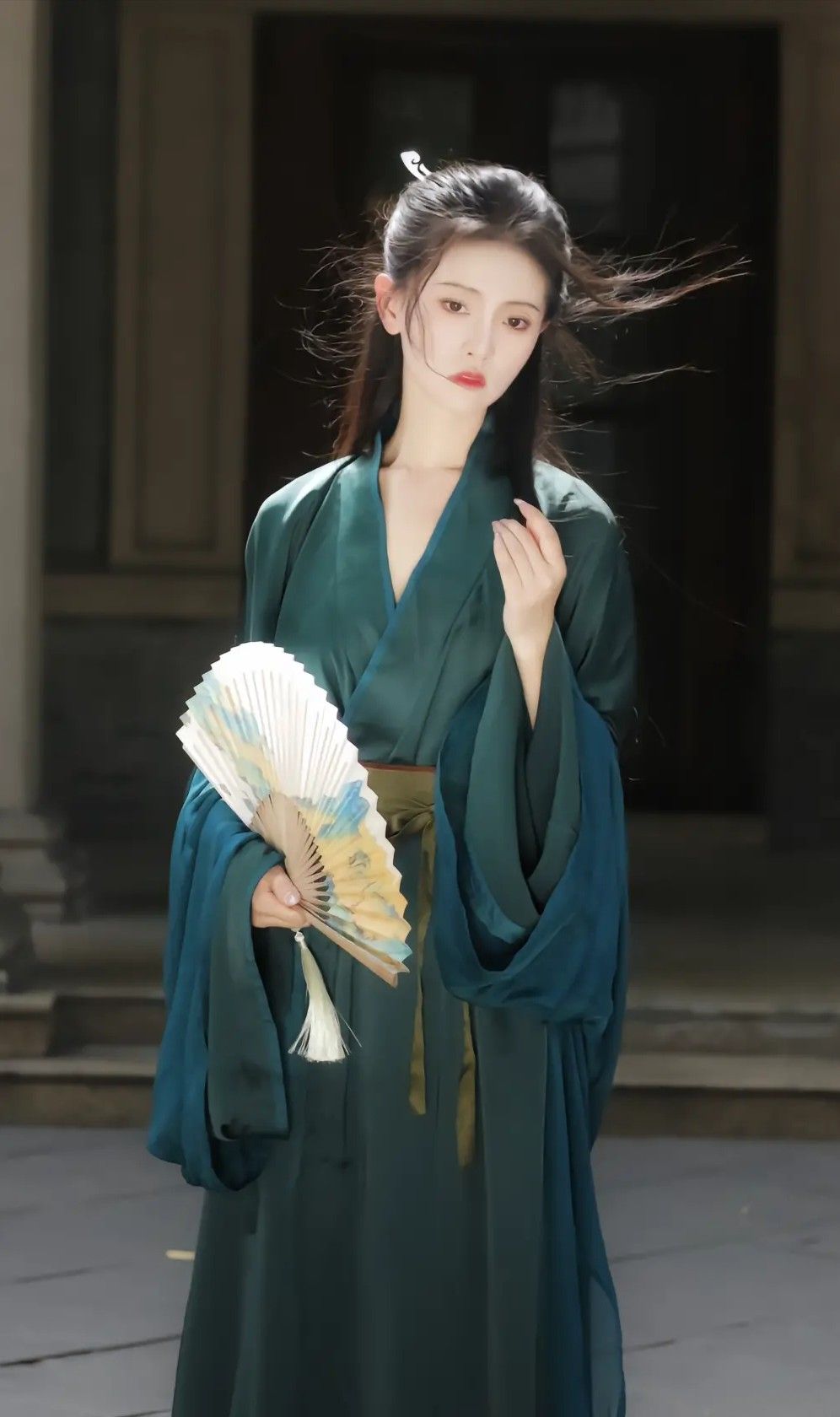 Ramie Cheongsam:A Fashion Statement for Women in Their 40s and 50s Ramie Cheongsam:A Fashion Statement for Women in Their 40s and 50s