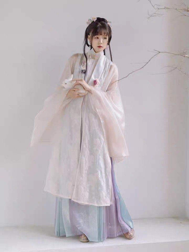 Girls Horseface Skirt Set for Chinese New Years Visit:A Traditional yet Fashionable Choice Girls Horseface Skirt Set for Chinese New Years Visit:A Traditional yet Fashionable Choice