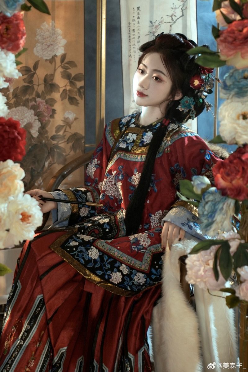 Little Girl in a Countryside-Inspired Hanfu Fashion:The Charm of Traditional Elegance Little Girl in a Countryside-Inspired Hanfu Fashion:The Charm of Traditional Elegance