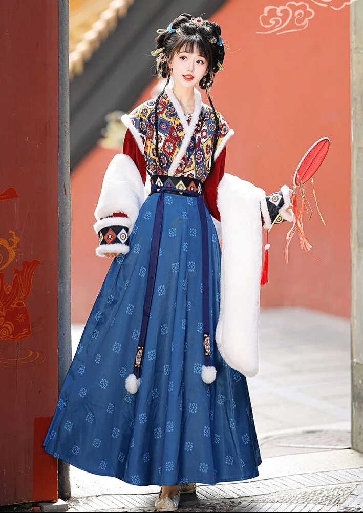 Qipao Fish-Tail Skirt in Autumn and Winter:A Blend of Tradition and Fashion Qipao Fish-Tail Skirt in Autumn and Winter:A Blend of Tradition and Fashion