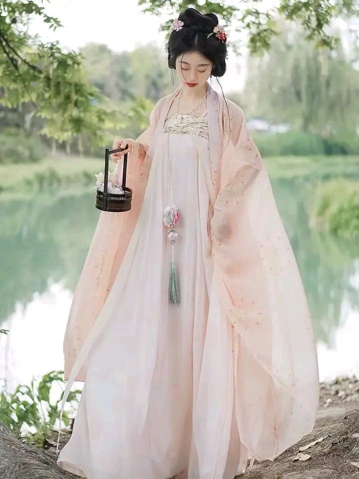 Traditional Chinese Style Ma-Men Skirt for Little Girls in Winter Peach Pink Traditional Chinese Style Ma-Men Skirt for Little Girls in Winter Peach Pink