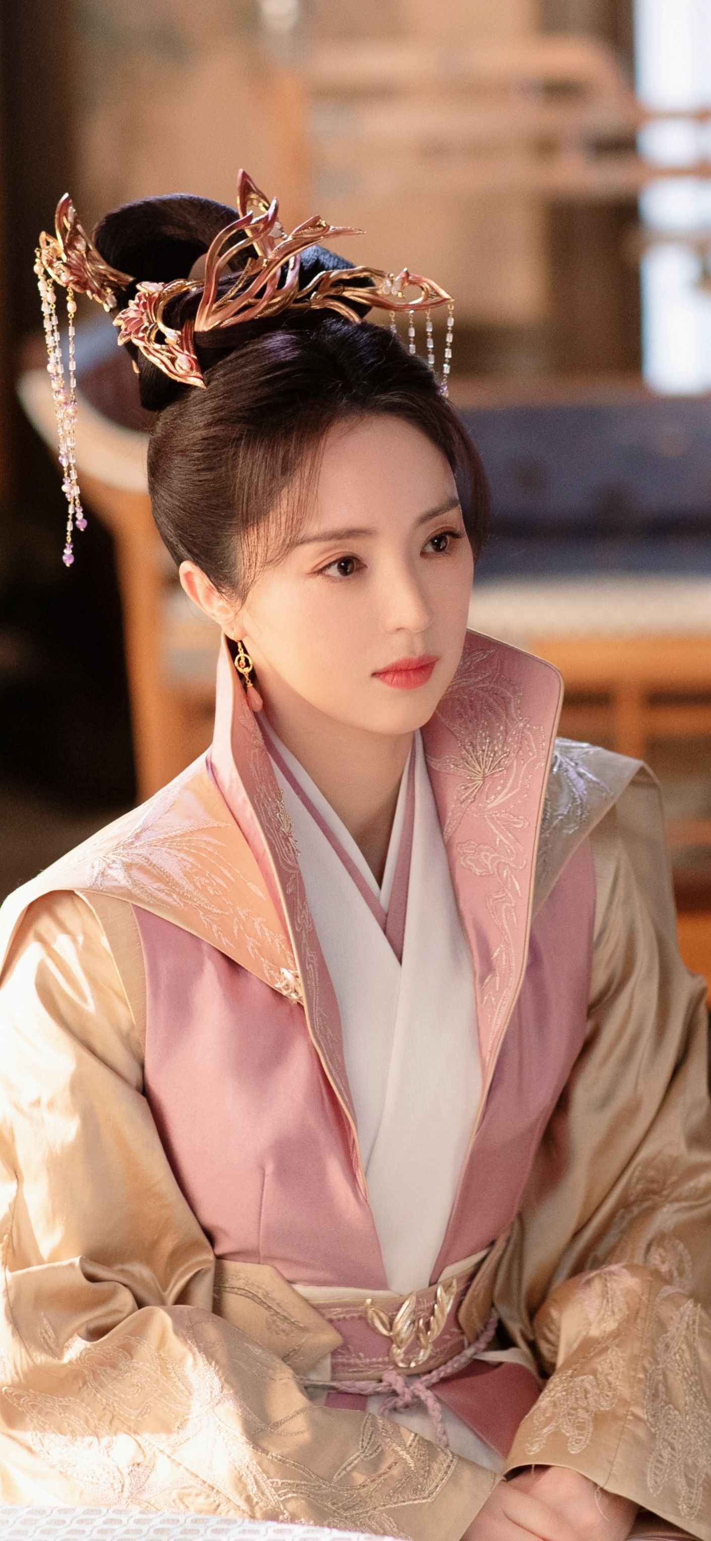 Childrens Hanfu with Big Sleeve Blouses:A Closer Look into Traditional Chinese Fashion for Kids