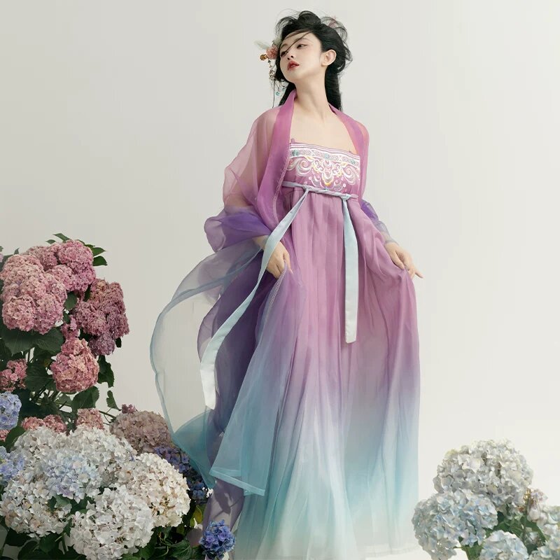 Black Hanfu-Inspired Redesigned Dress:A Blend of Tradition and Modernity Black Hanfu-Inspired Redesigned Dress:A Blend of Tradition and Modernity