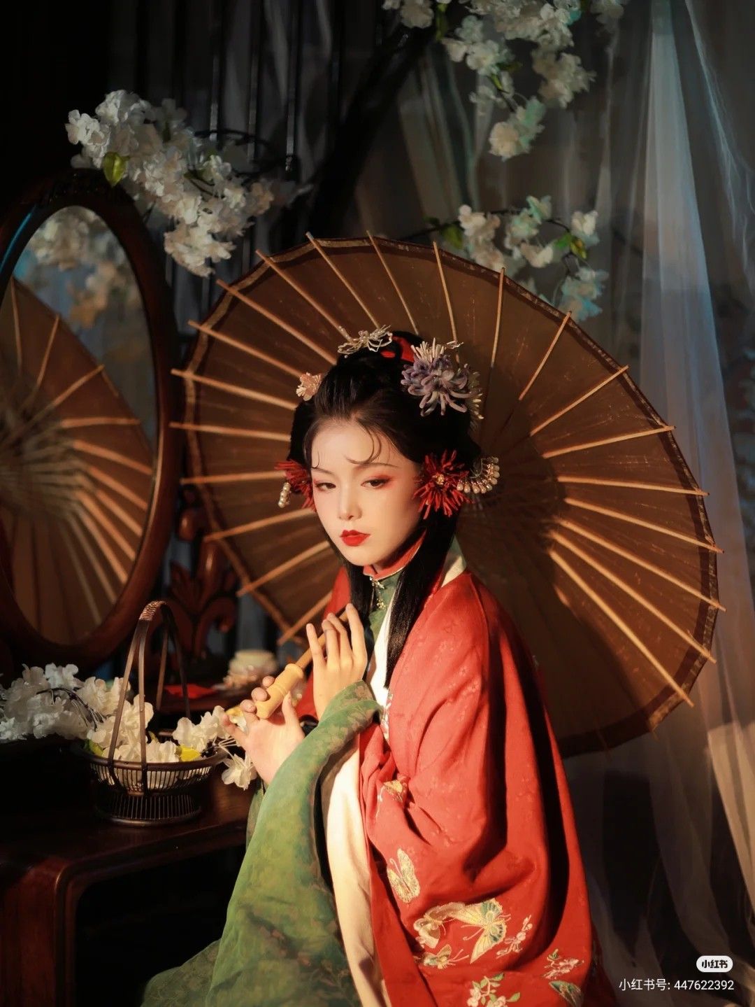 The 12-Year-Old Hanfu Girl in Grade Five The 12-Year-Old Hanfu Girl in Grade Five