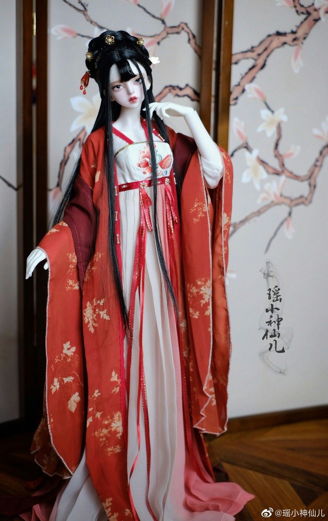 The Children in Red Cheongsam:A Cultural Celebration The Children in Red Cheongsam:A Cultural Celebration