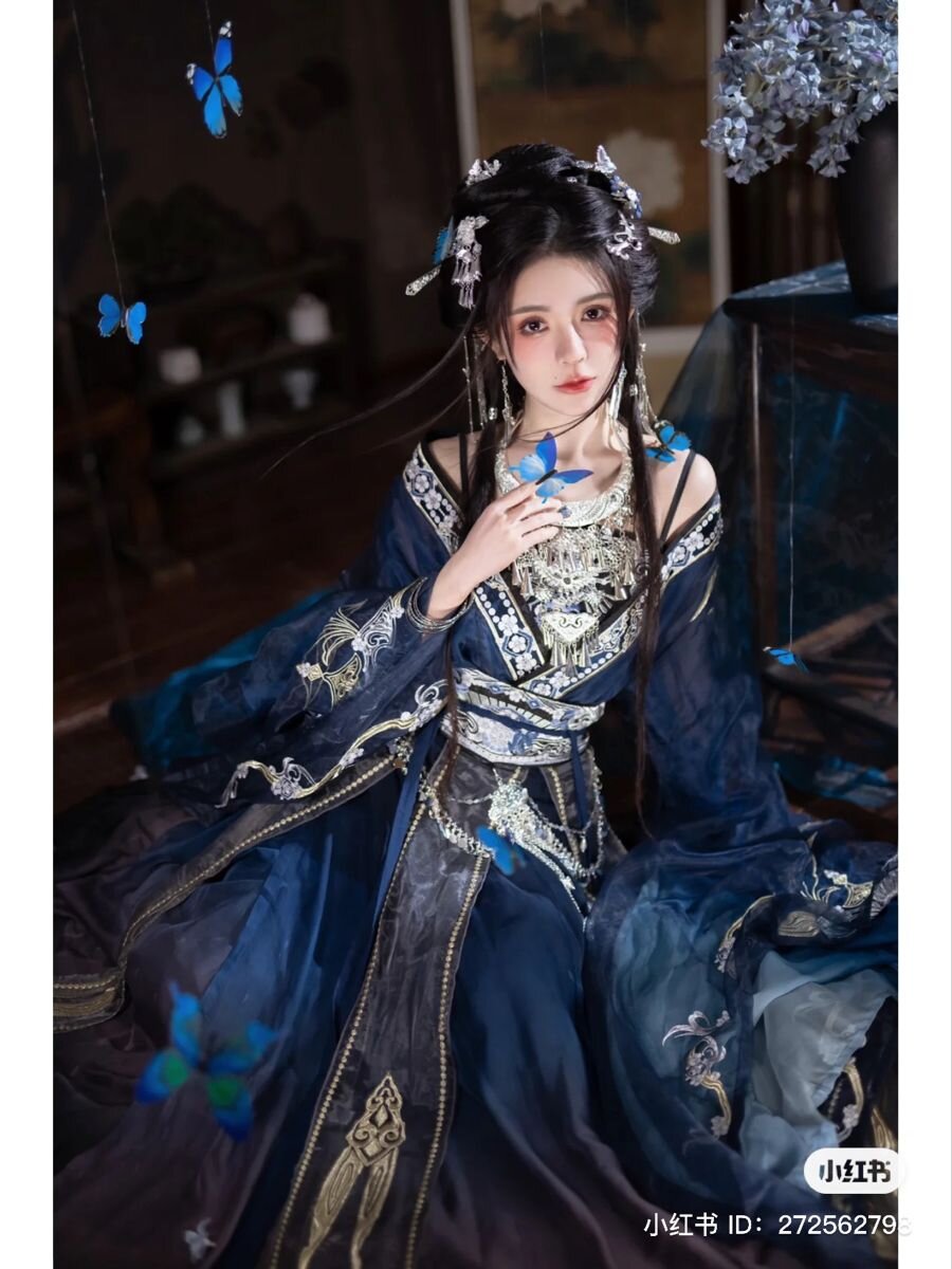 Fairy-like Children in Immortal Hanfu Fashion:A Journey into a World of Supernatural Elegance Fairy-like Children in Immortal Hanfu Fashion:A Journey into a World of Supernatural Elegance