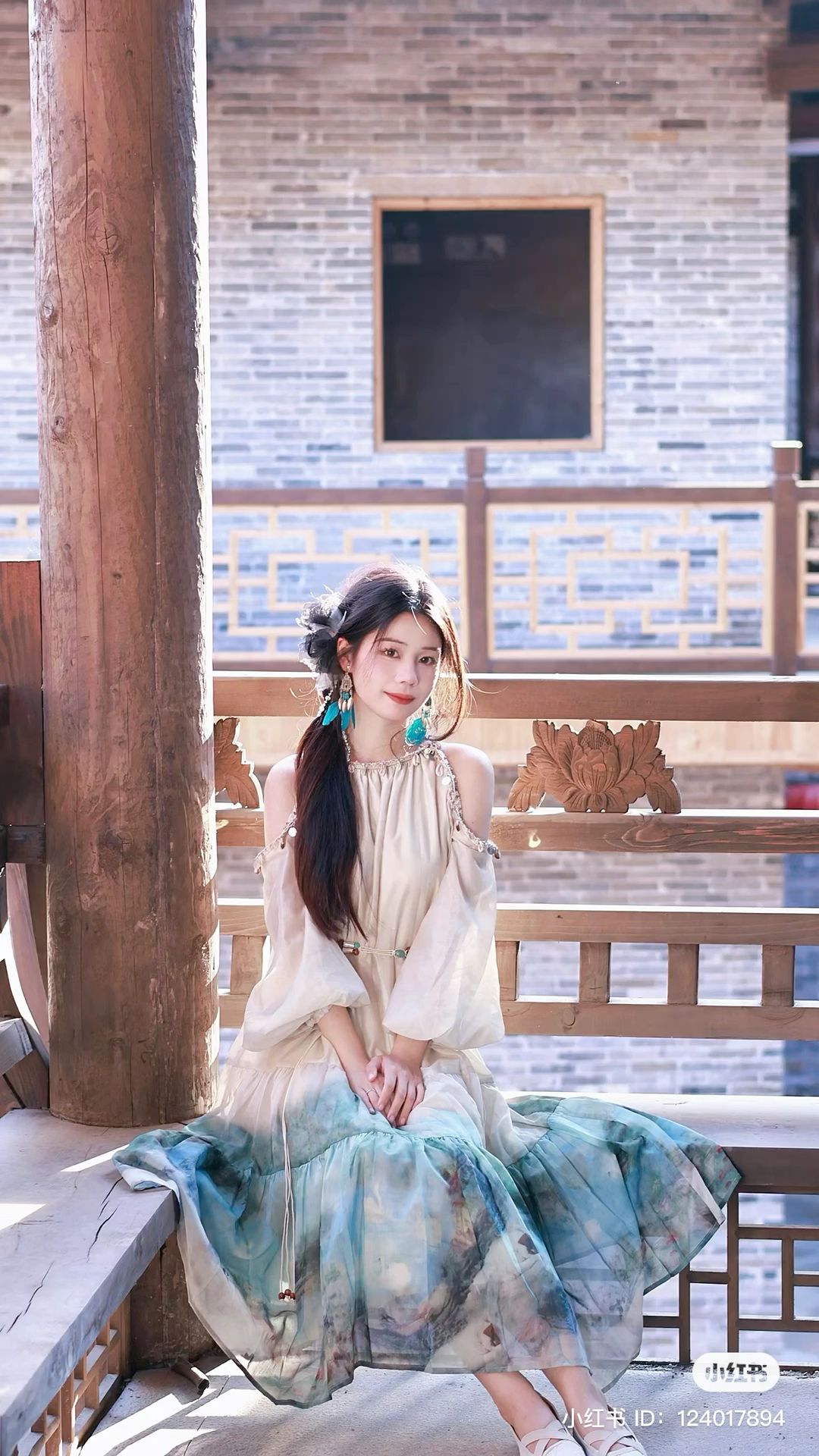 Embracing the Elegance of Red Qipao:A Journey of Self-Cultivation and Style