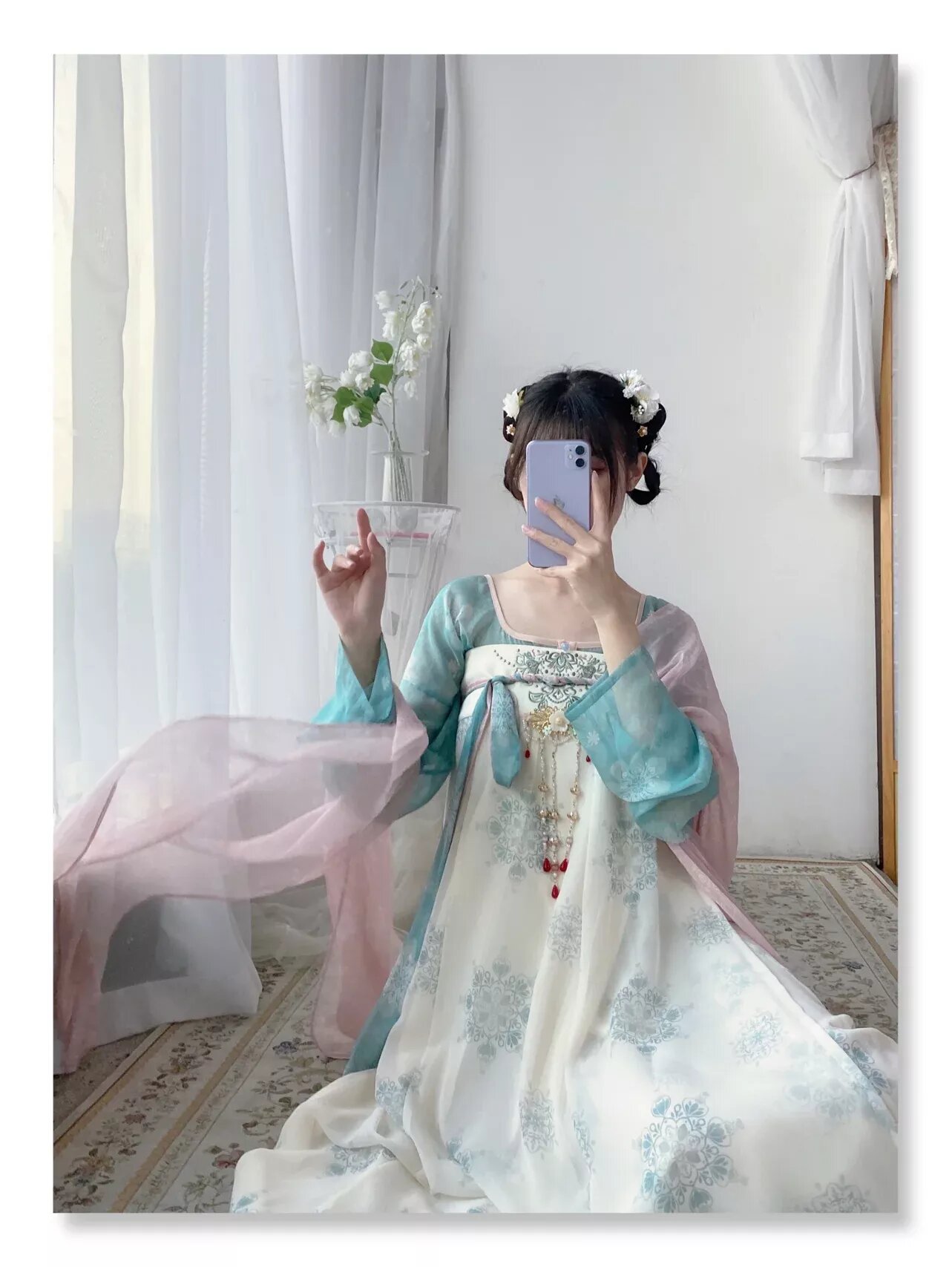 The Enchanting Charm of Xiangyunsha Cheongsam Clutch Bags The Enchanting Charm of Xiangyunsha Cheongsam Clutch Bags