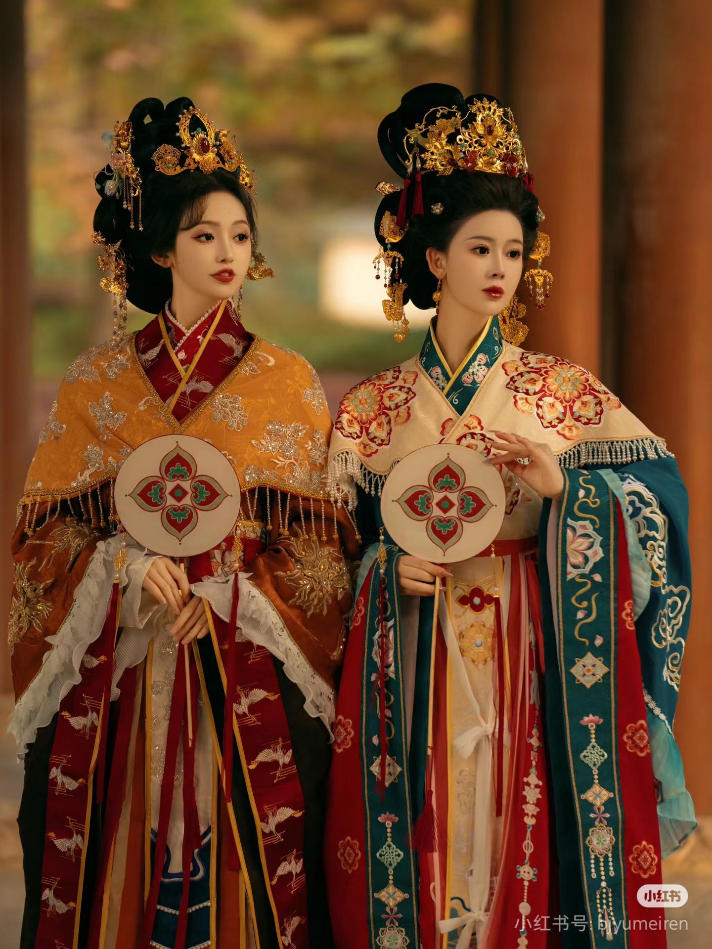 Elegant Fusion:Seduction of Sleeper Shoes with Cheongsam Elegant Fusion:Seduction of Sleeper Shoes with Cheongsam