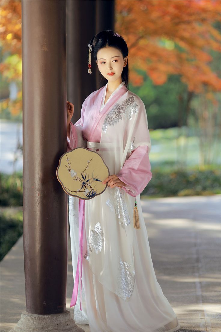 Tall Womens Cheongsam:A Stylish and Belly-Covering Solution Tall Womens Cheongsam:A Stylish and Belly-Covering Solution