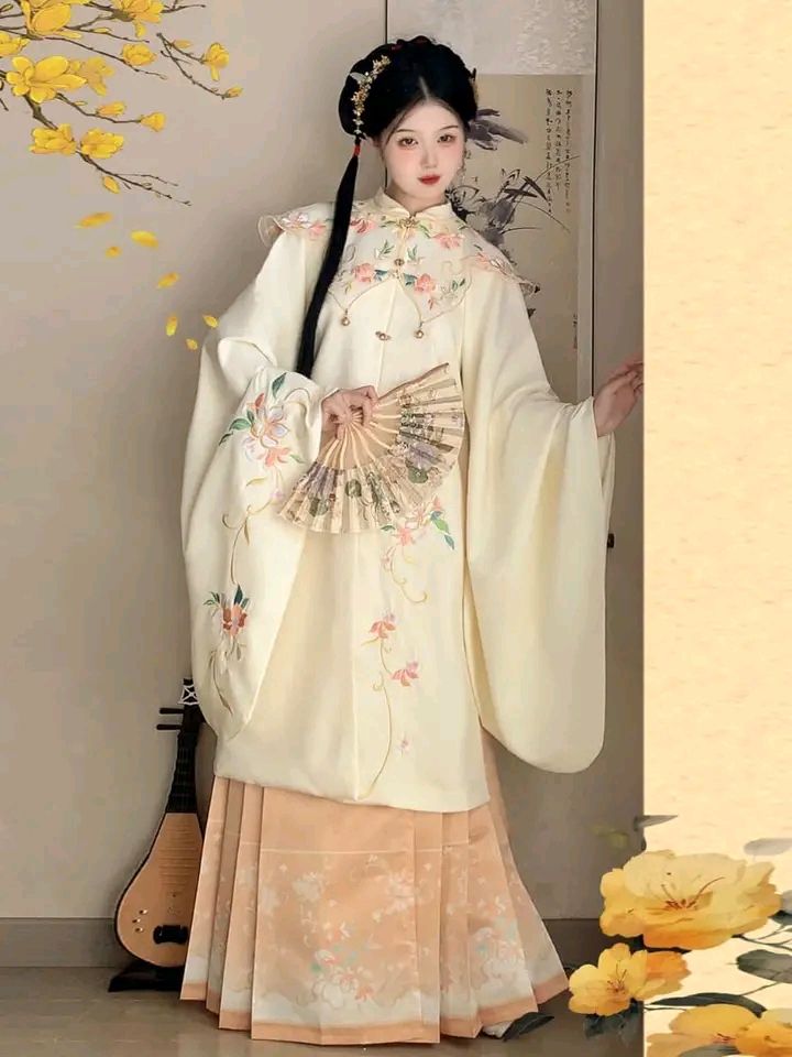 Tall and Chic:The Modern Qipao Evolution for the Teen Girl Tall and Chic:The Modern Qipao Evolution for the Teen Girl