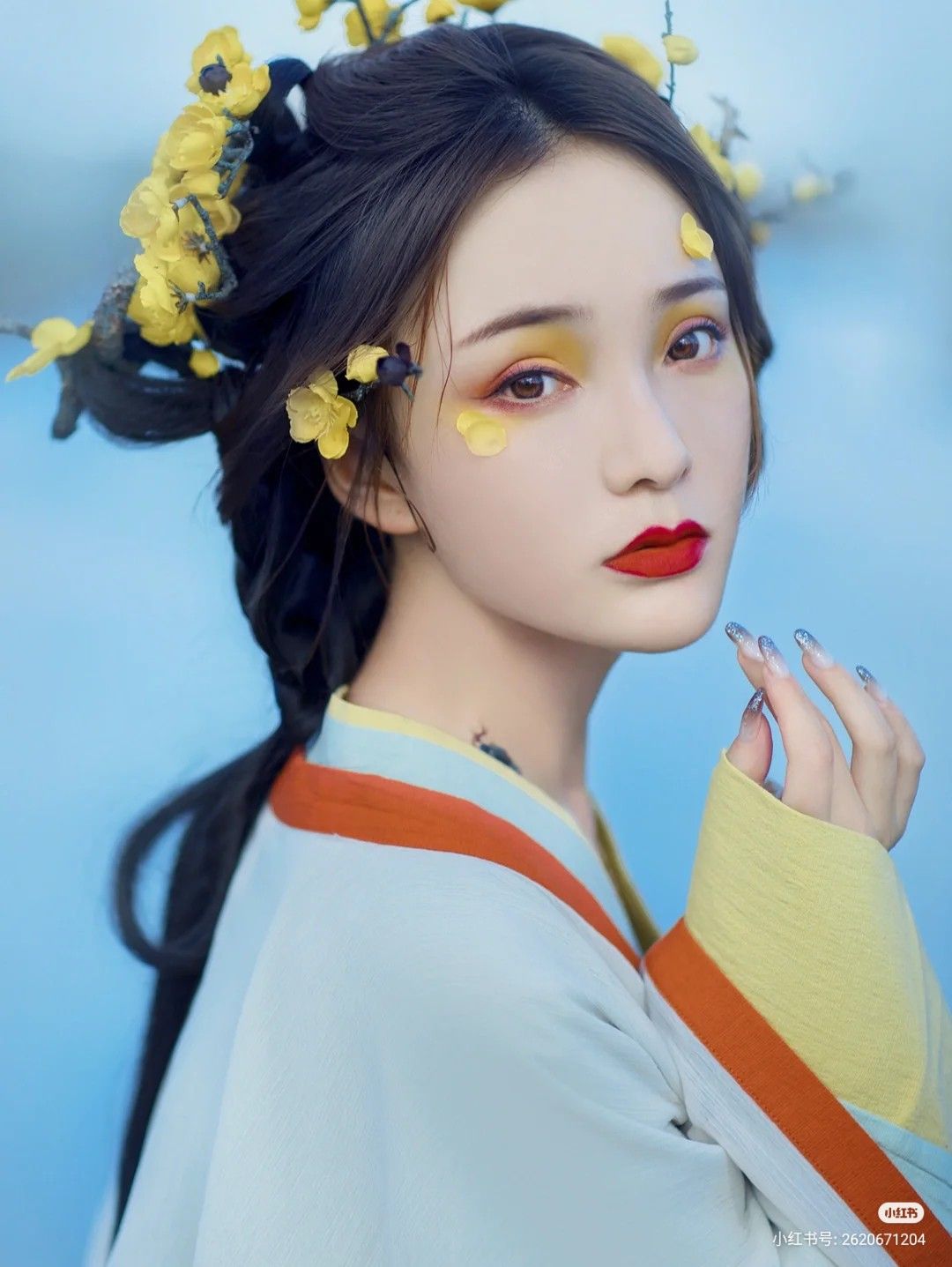 Qipao Beauty:A Refreshing Tale of a Cheongsam-Clad Maiden Qipao Beauty:A Refreshing Tale of a Cheongsam-Clad Maiden