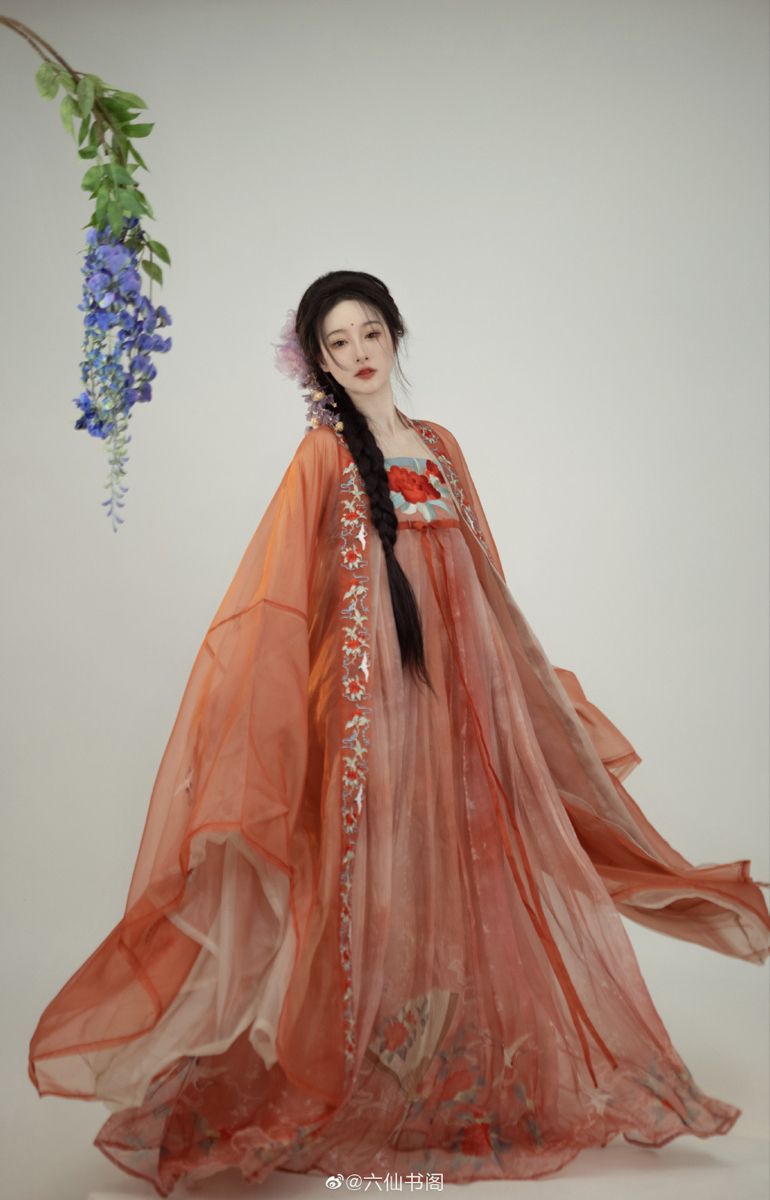 Winter Warm-Up:Traditional Hanfu Costumes for Girls of Age 8+in Celebration of Chinese New Year Winter Warm-Up:Traditional Hanfu Costumes for Girls of Age 8+in Celebration of Chinese New Year