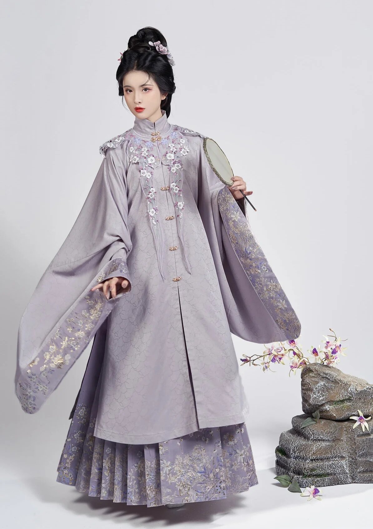 The Elegance of Light Blue Hanfu:Unraveling the Traditional Charm of Chinese Clothing The Elegance of Light Blue Hanfu:Unraveling the Traditional Charm of Chinese Clothing