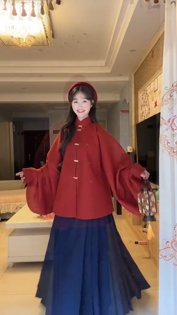 The Red Hanfu Dress for Summer:A Girls Traditional Chinese Fashion Journey The Red Hanfu Dress for Summer:A Girls Traditional Chinese Fashion Journey