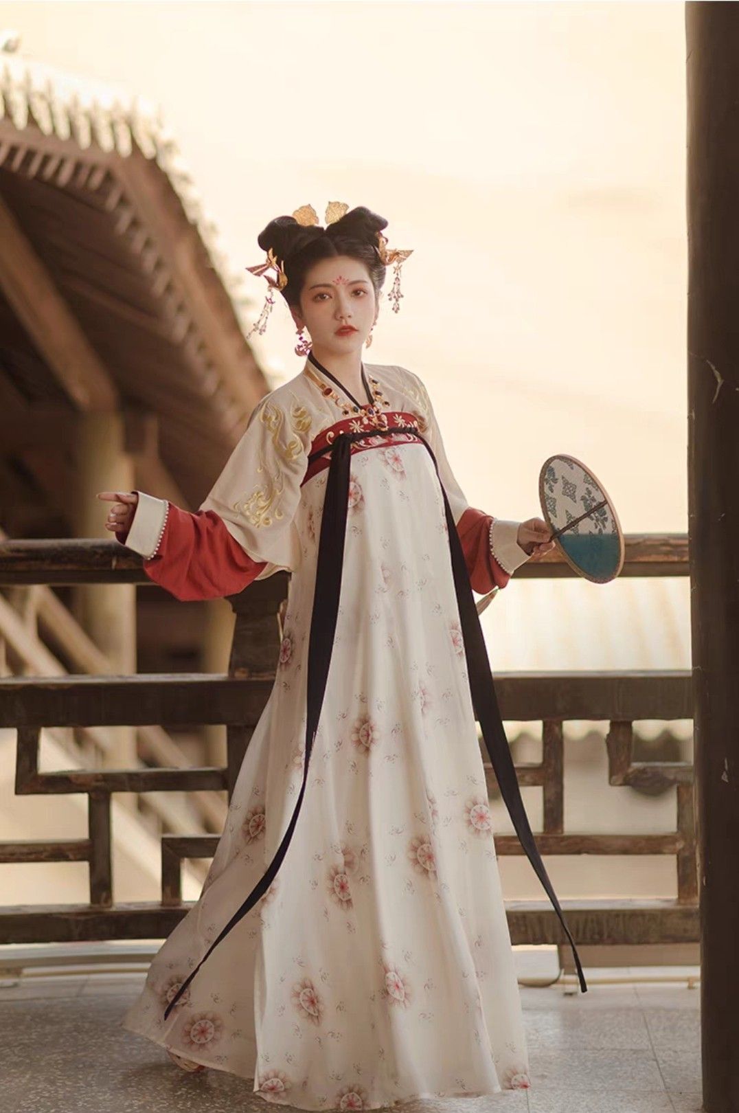 The Evolution of Tang Suit for Weddings:A Blend of Tradition and Modernity The Evolution of Tang Suit for Weddings:A Blend of Tradition and Modernity