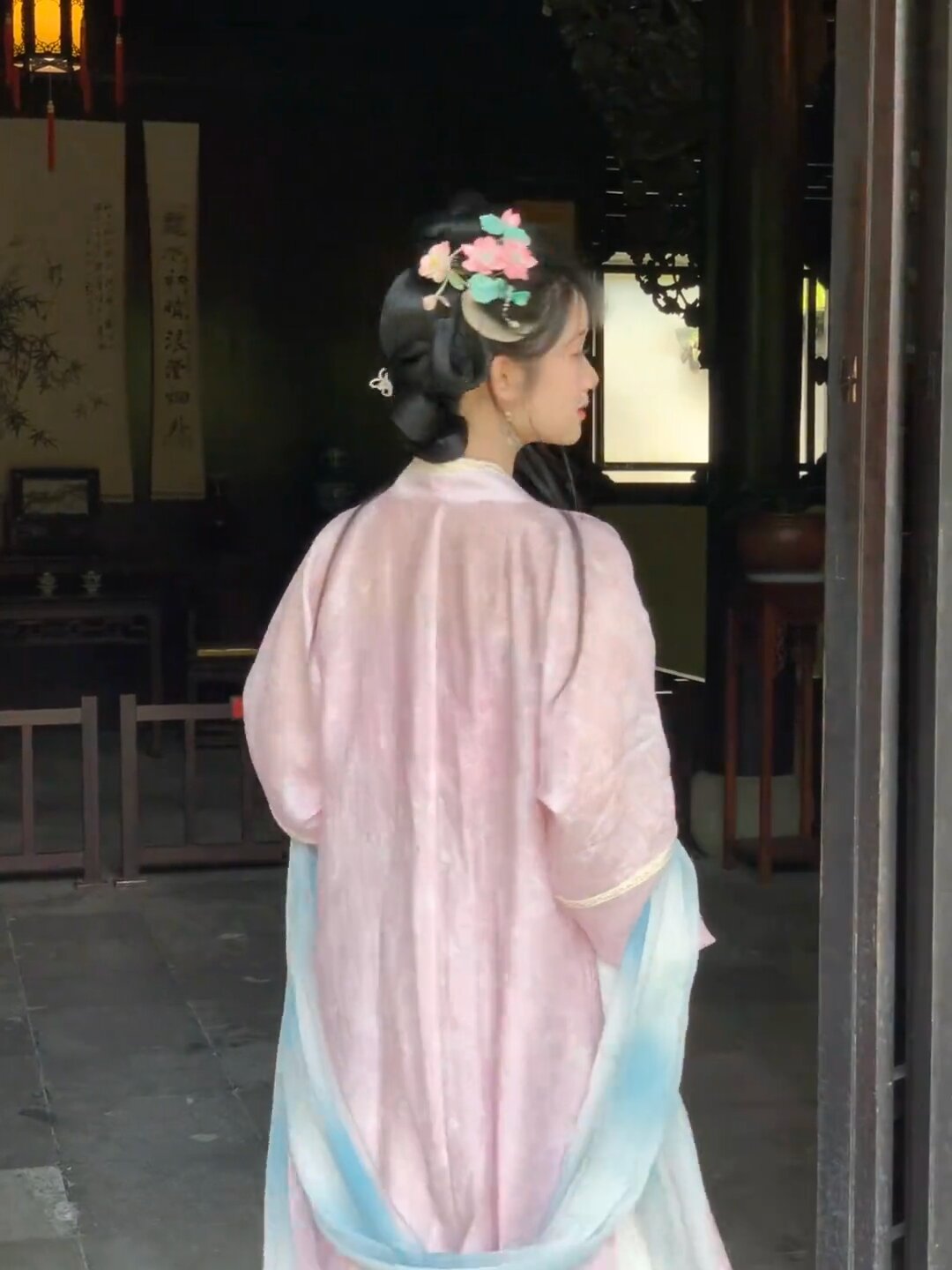 The Enchantment of Western-Style Hanfu for Little Girls The Enchantment of Western-Style Hanfu for Little Girls