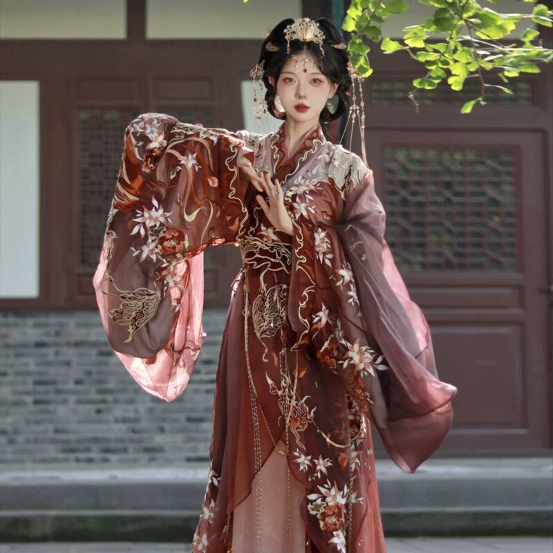 The Revival of Hanfu:Hezi Qun and Its Appeal to Modern Middle School Students