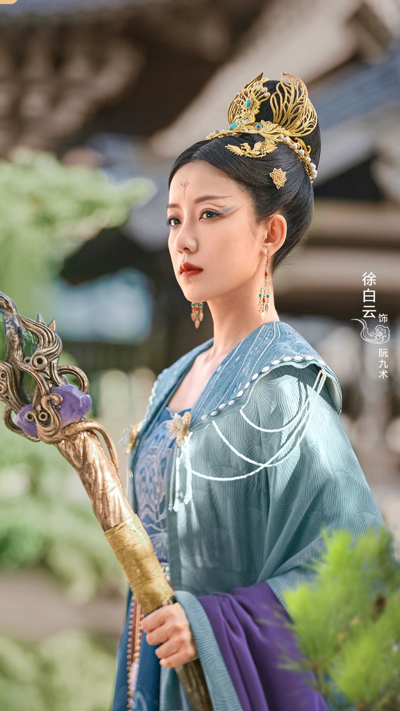 Winter Cheongsam Two-Piece Set:A Guide to Traditional Elegance Winter Cheongsam Two-Piece Set:A Guide to Traditional Elegance