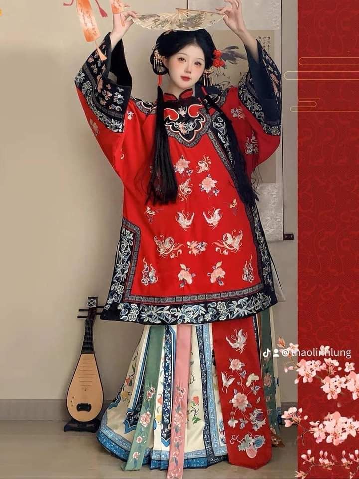The Charms of Black Hanfu Skirt:A Cultural Journey into Traditional Elegance The Charms of Black Hanfu Skirt:A Cultural Journey into Traditional Elegance