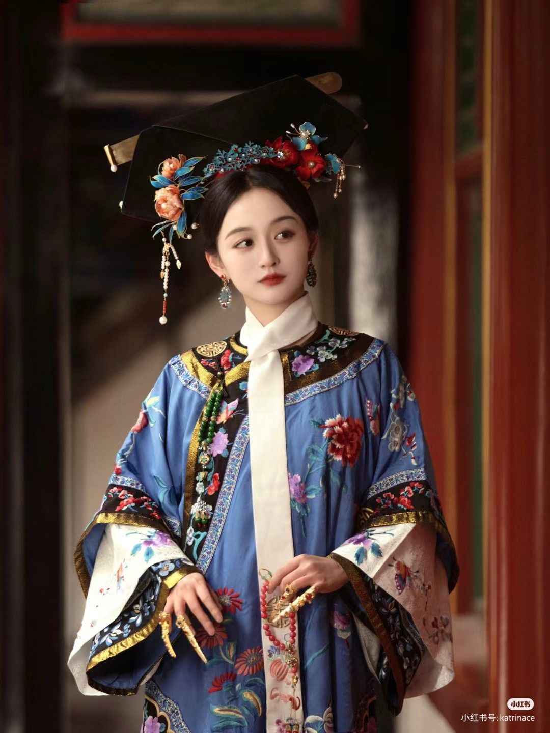 Embracing the Curves:The Rise of Plus-Size Cheongsam with Chinese Long-Style Vogue Embracing the Curves:The Rise of Plus-Size Cheongsam with Chinese Long-Style Vogue