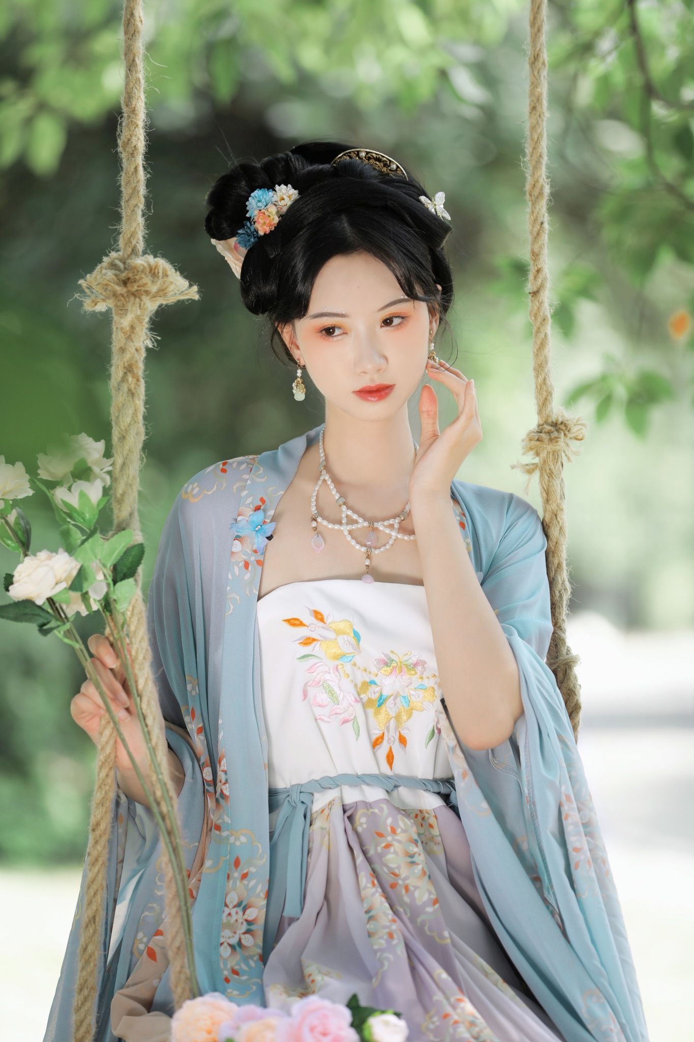 Summer in Harmony:A Mother-Daughter Journey in Traditional Hanfu Summer in Harmony:A Mother-Daughter Journey in Traditional Hanfu