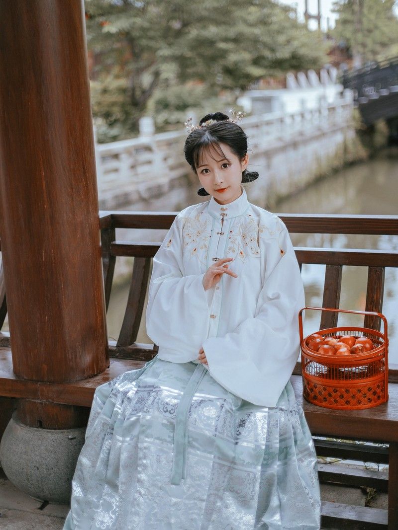 Hanfu Style Shoes for Girls:Delicate凉鞋 and Fashionable Options for Little Ones Hanfu Style Shoes for Girls:Delicate凉鞋 and Fashionable Options for Little Ones