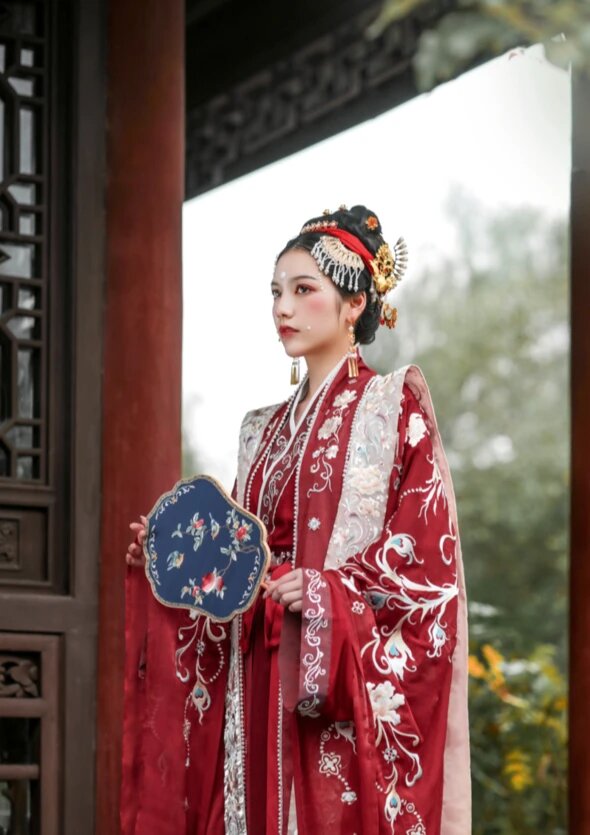 Preserving the Ancient Craft of Cotton and Hemp Cheongsam:A Journey Through Time Preserving the Ancient Craft of Cotton and Hemp Cheongsam:A Journey Through Time