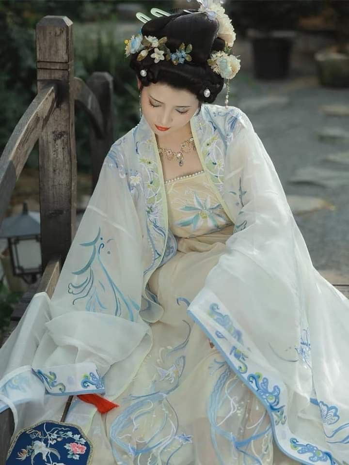 Elegant New Cheongsam Bag Collection:High-End Fashion for the Modern Age Elegant New Cheongsam Bag Collection:High-End Fashion for the Modern Age