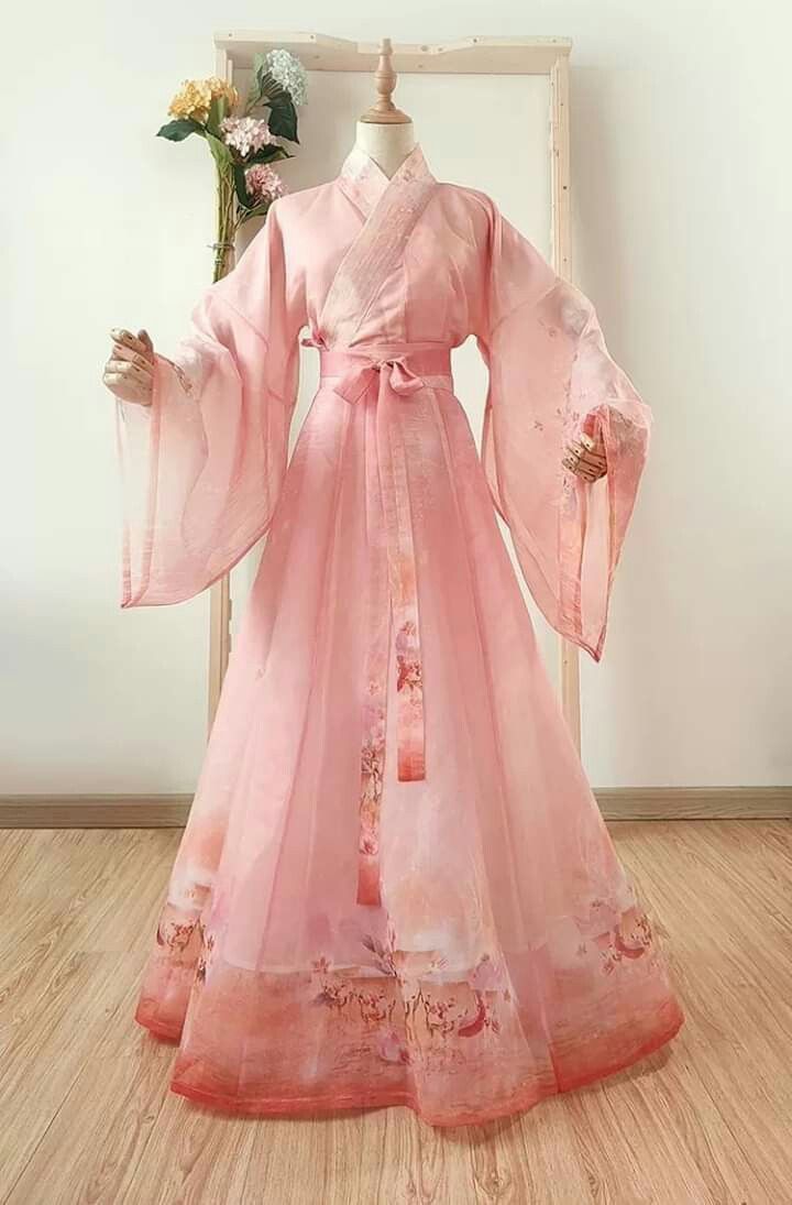New Years Tang Suit for Little Girls:A Traditional Chinese Fashion New Years Tang Suit for Little Girls:A Traditional Chinese Fashion