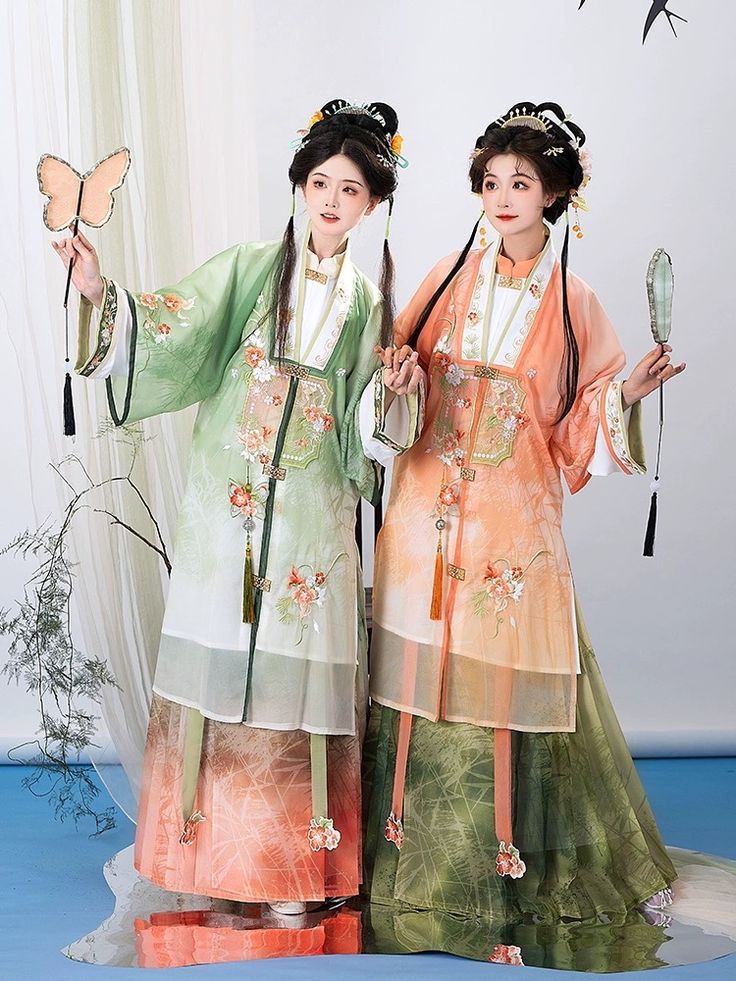 Sub-Jins Original Hanfu at an Unbeatable Price:The Rise of the Cabbage-Price Hanfu Revolution